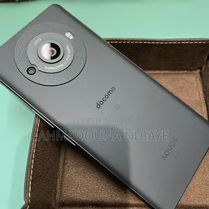 Photo - New Sharp Aquos R7 256 GB Noir