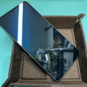 New Sharp Aquos R7 256 GB Noir