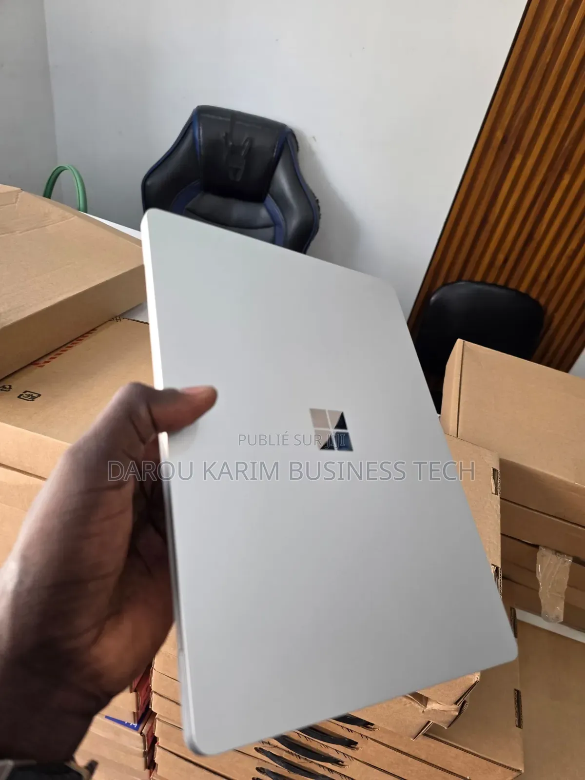 New Microsoft Surface Laptop Go 16GB Intel Core I5 SSD 256GB