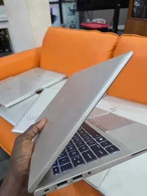 New Ordinateur Portable HP EliteBook 845 G7 16GB AMD Ryzen 5 SSD 256GB