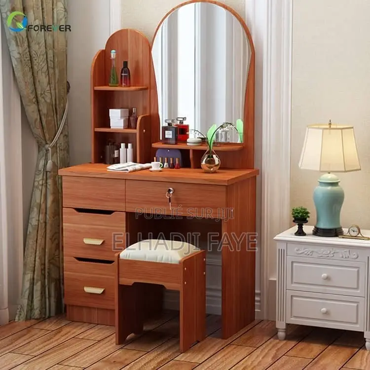 Coiffeuse Avec Miroir