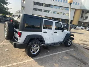 Photo - Jeep Wrangler 2017 Blanc