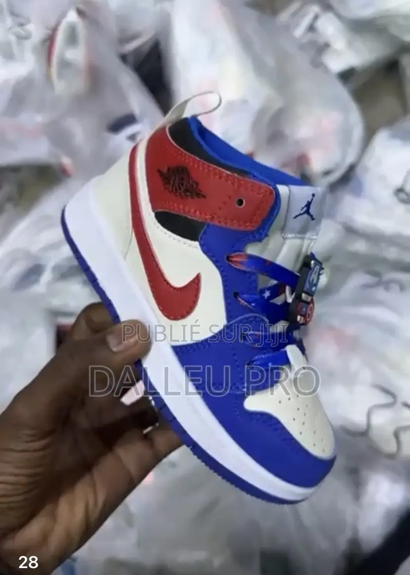 Nike Montante Pour Enfants Taille 27/34