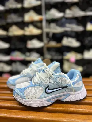  Original Nike Vomero 05 RNR Disponible Pointure:40 À 45