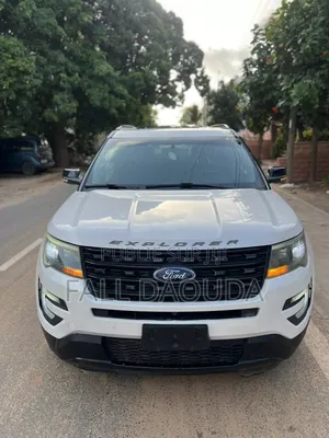 Photo - Ford Explorer 2017 Blanc