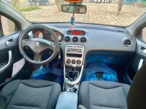 PEUGEOT 308 2012 Noir