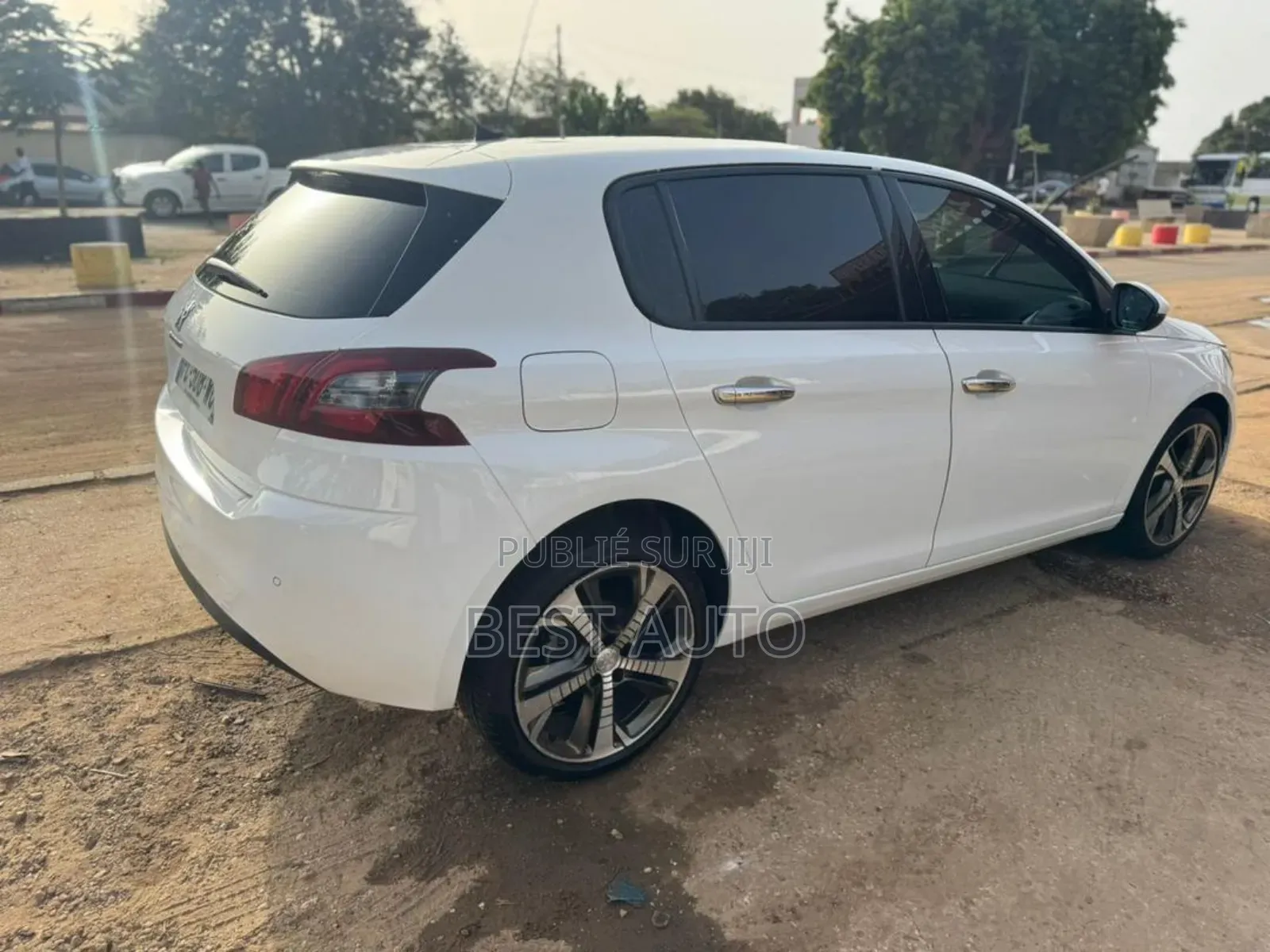 PEUGEOT 308 2018 Blanc