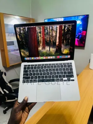 Photo - Ordinateur Portable Apple MacBook Pro 2018 16GB Intel Core I5 SSD 256GB