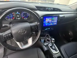 Toyota Hilux 2018 Gris