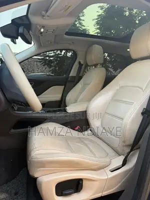 Jaguar F-Pace 2018 Gris