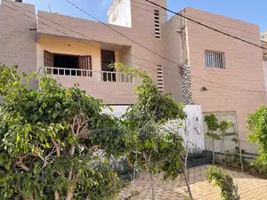 3chbre Villa dans Mmorsow, Région de Dakar à Vendre