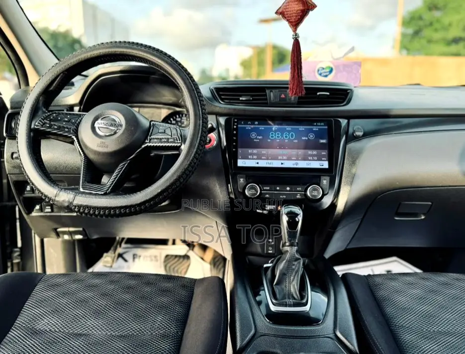 Nissan Qashqai 2018 Gris