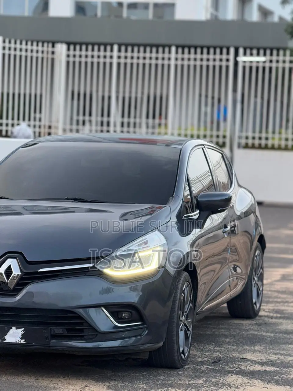 Renault Clio 2019 Gris