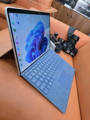 New Microsoft Surface Pro 9 16GB Intel Core I7 SSD 512GB