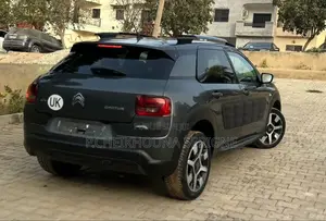 Citroen C4 2018 Gris