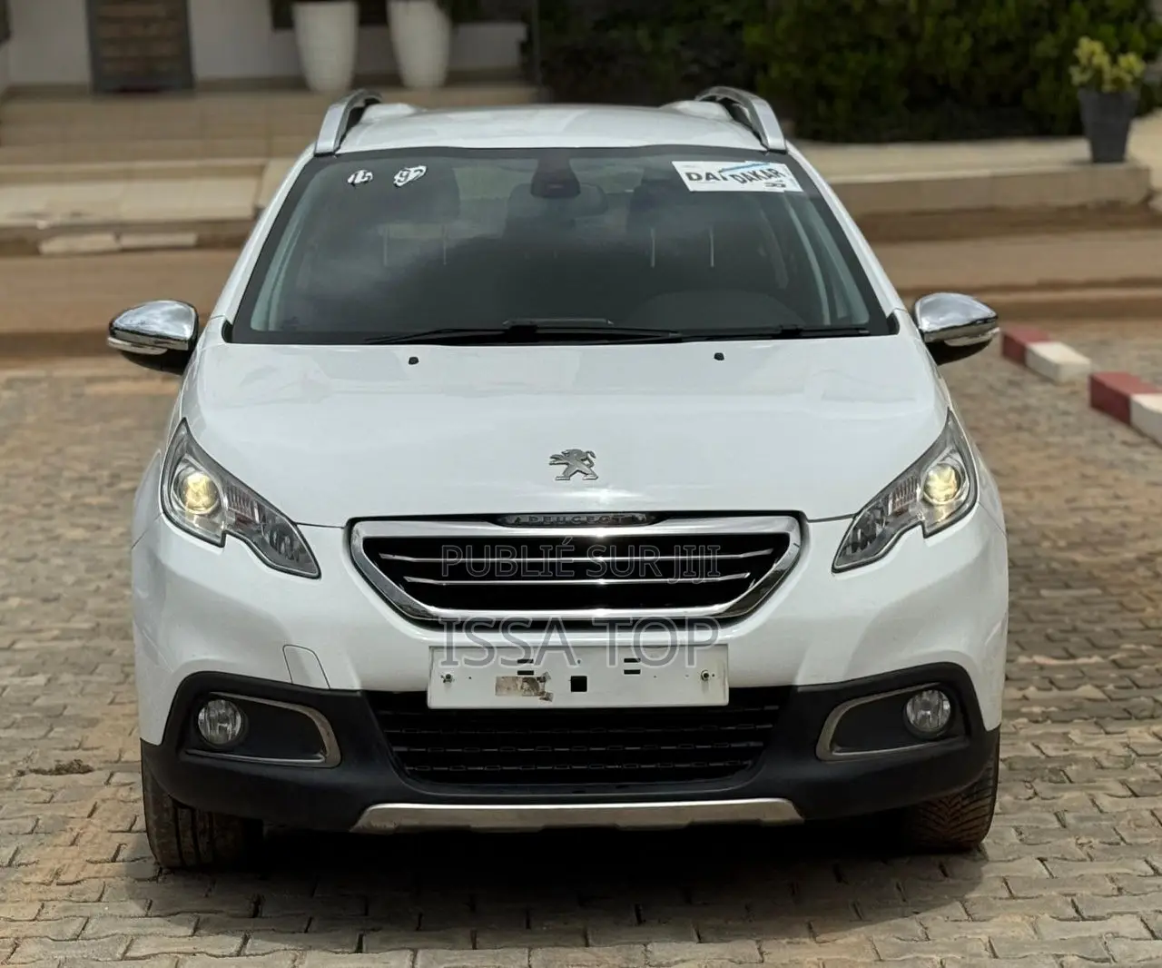 PEUGEOT 2008 2017 Blanc