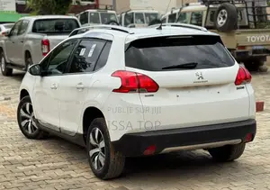 PEUGEOT 2008 2017 Blanc
