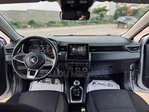 Renault Clio 2021 Gris