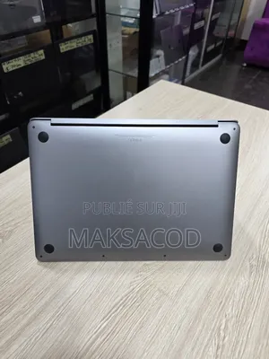 Ordinateur Portable Pomme MacBook Pro 2020 16GB Intel Core I7 SSD 512GB