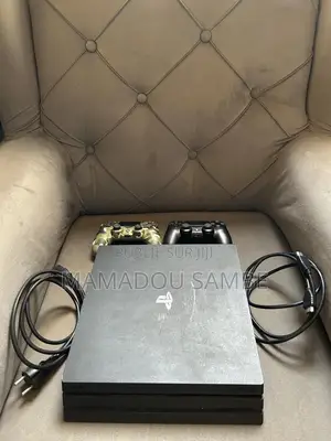 Photo - Playstation 4 Pro