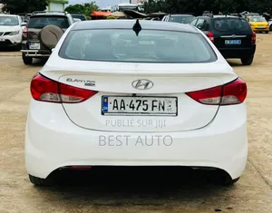 Hyundai Elantra 2013 Blanc