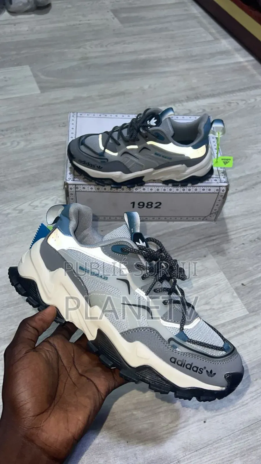 Chaussures Adidas Originals by TDS