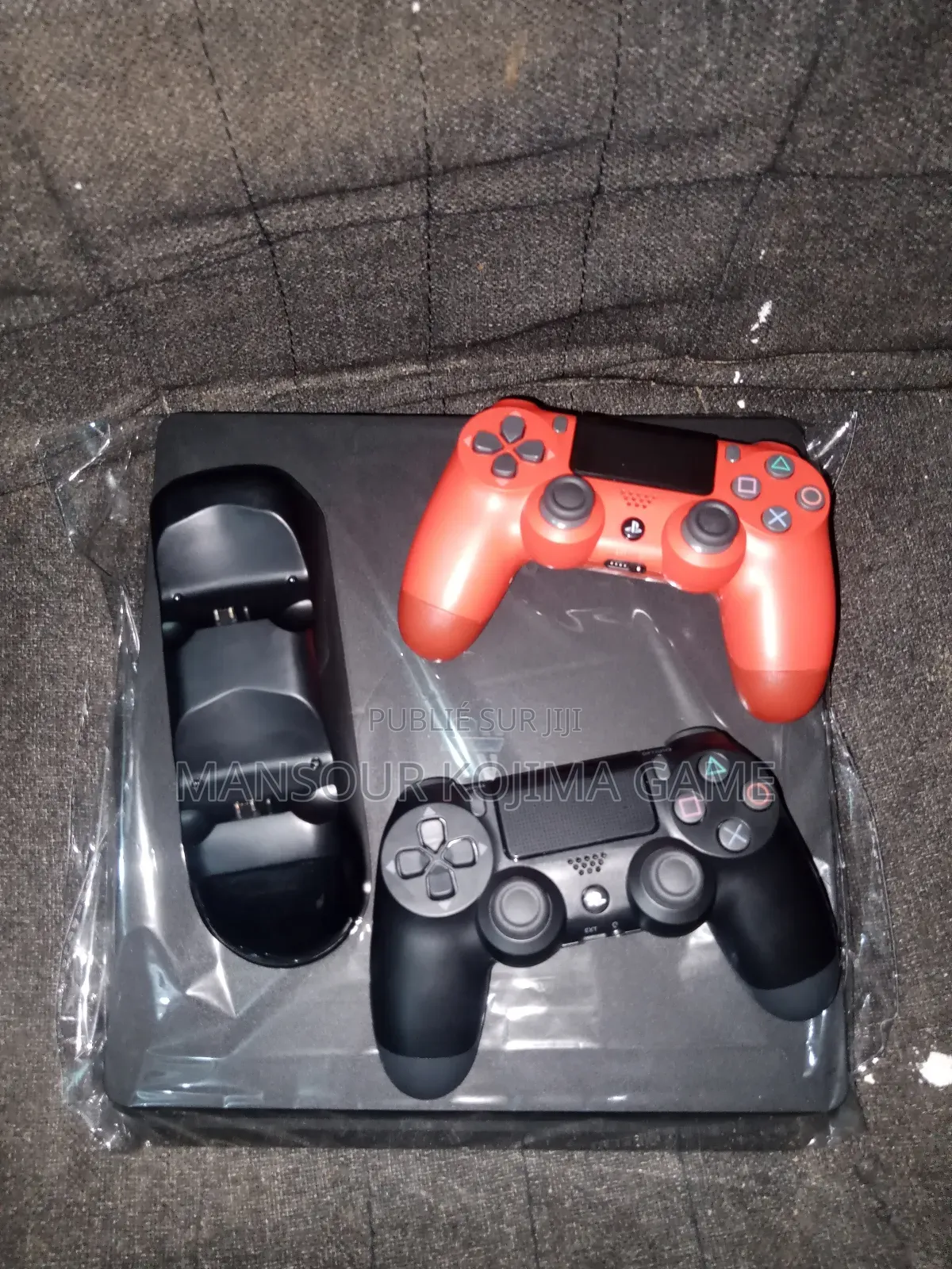 Ps4 Slim + 2 Manete Station De Charge