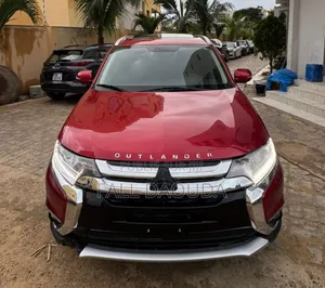 Photo - Mitsubishi Outlander 2018 Rouge