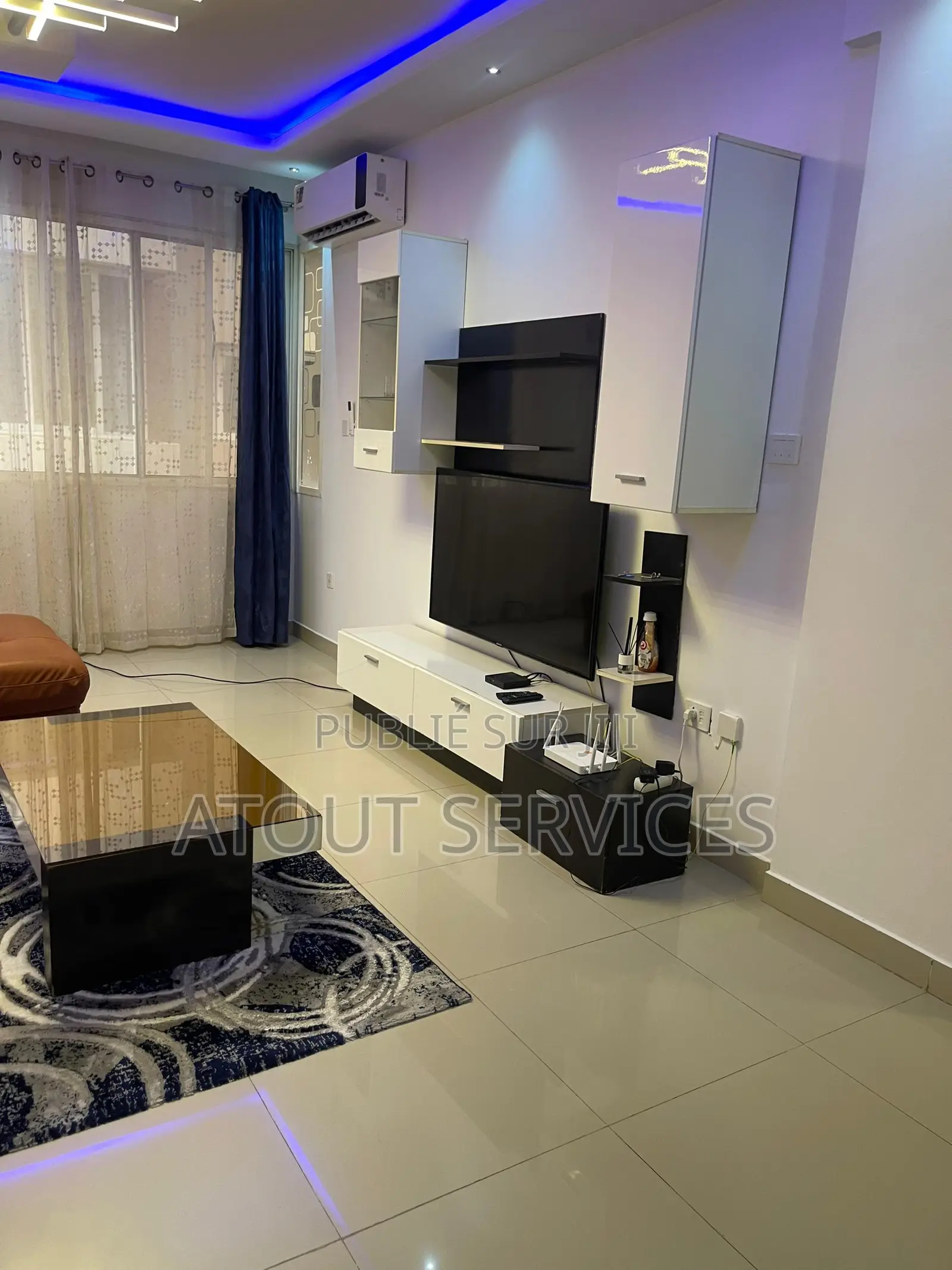 Furnished 3chbre Appartement dans Ngor à Louer