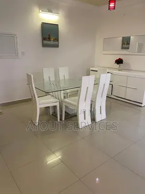 Furnished 3chbre Appartement dans Ngor à Louer