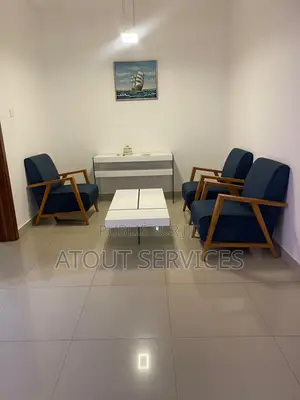 Furnished 3chbre Appartement dans Ngor à Louer