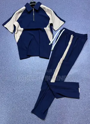 Photo - C’Est Disponible