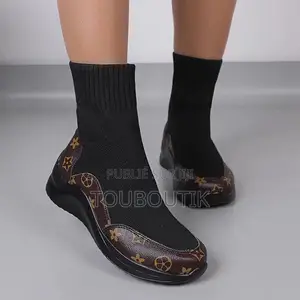 Photo - Chaussures Femme Classe Et Adorable