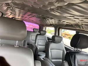 Hyundai Starex 2012 Gris