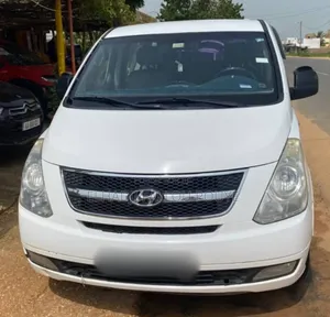 Hyundai Starex 2012 Gris