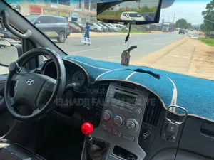 Hyundai Starex 2012 Gris