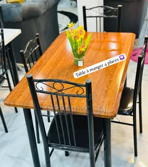 Photo - Table À Manger 4 PCS