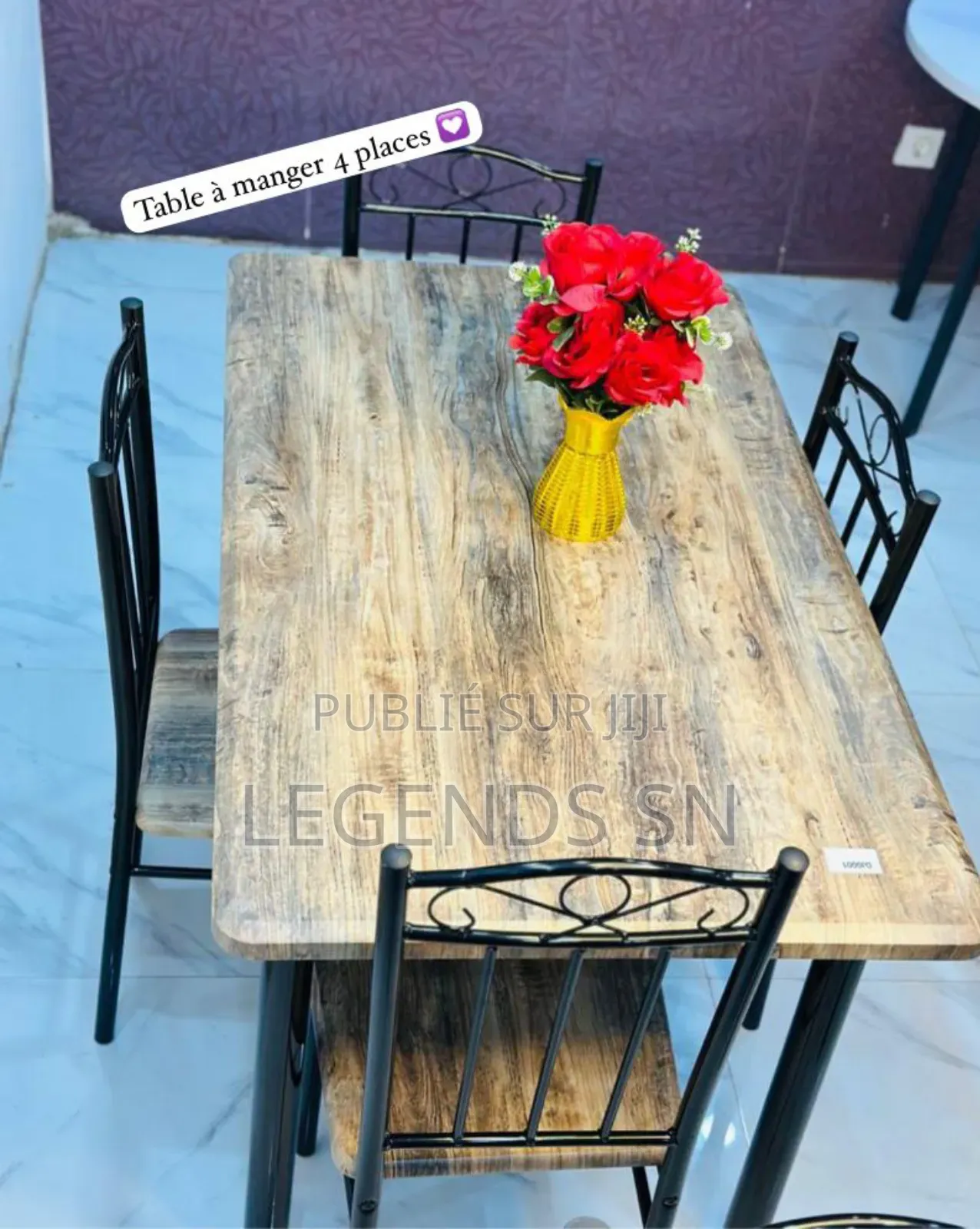 Table À Manger 4 PCS