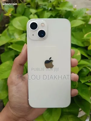 Photo - New Apple iPhone 13 128 GB Blanc