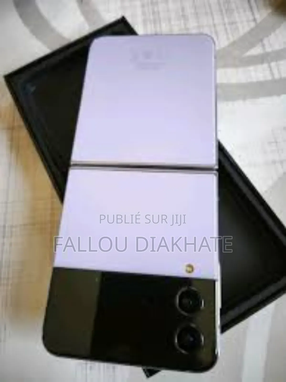 New Samsung Galaxy Z Flip4 256 GB Blue