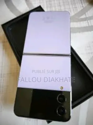 New Samsung Galaxy Z Flip4 256 GB Blue