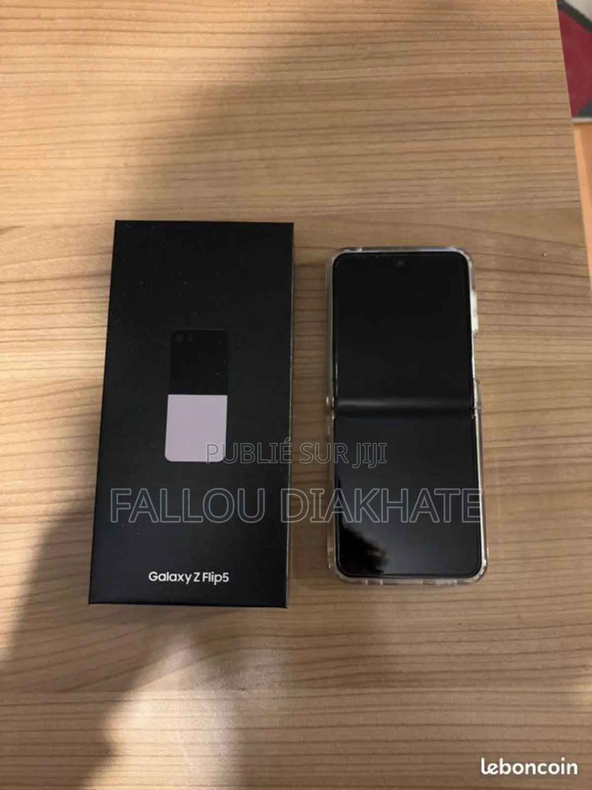 New Samsung Galaxy Z Flip 5 256 GB Blue