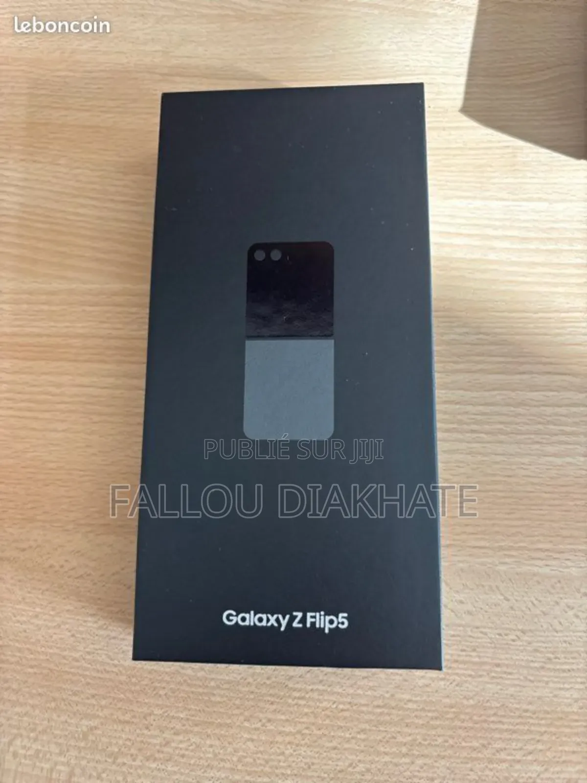 New Samsung Galaxy Z Flip 5 256 GB Blue