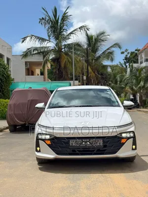 Photo - Hyundai Accent 2022 Blanc