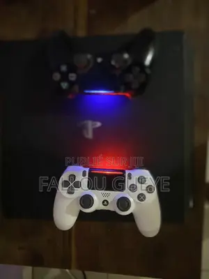 Photo - Playstation 4 Pro