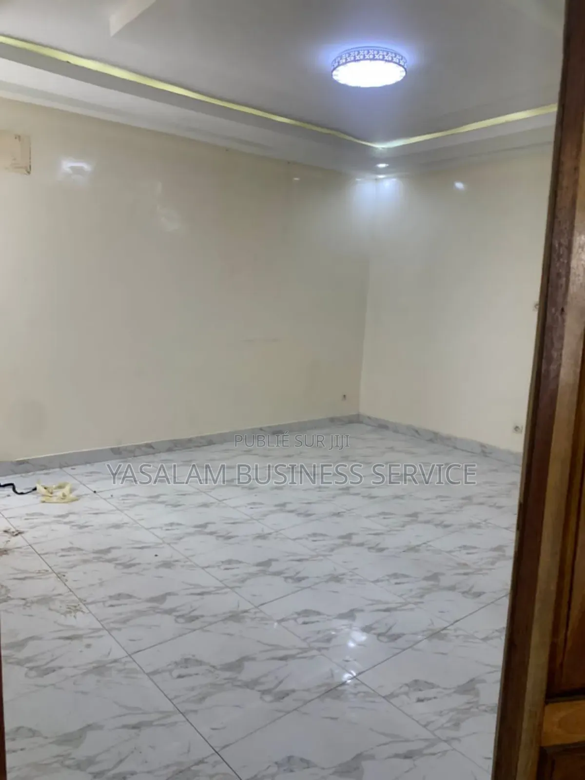 1chbre Studio dans Yasalam Business, Mermoz Sacré-Cœur à Louer