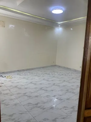 1chbre Studio dans Yasalam Business, Mermoz Sacré-Cœur à Louer