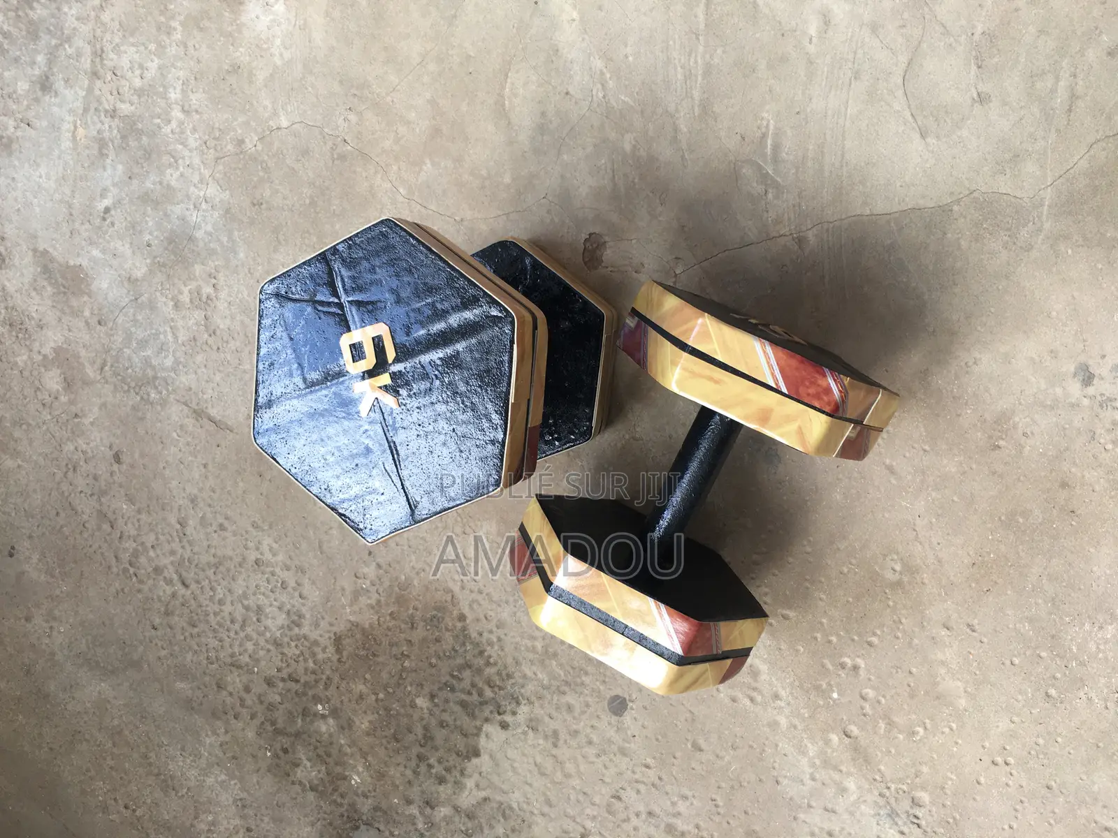 Haltères en Ciment Et Béton : 6kg, 8kg, 10kg, 12kg Et 15kg.