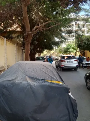 5chbre Villa dans Salih-Immo, Dakar Plateau à Vendre