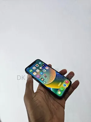 Apple iPhone 12 64 GB Noir